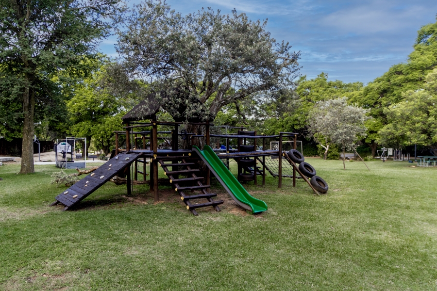 3 Bedroom Property for Sale in Lakeside Gauteng