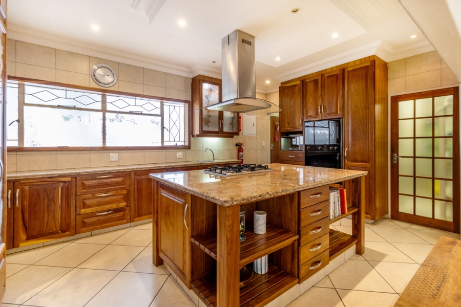 6 Bedroom Property for Sale in Eastleigh Ridge Gauteng