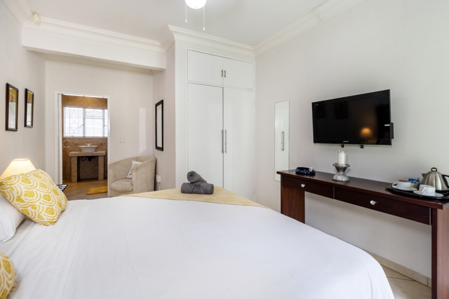 6 Bedroom Property for Sale in Eastleigh Ridge Gauteng