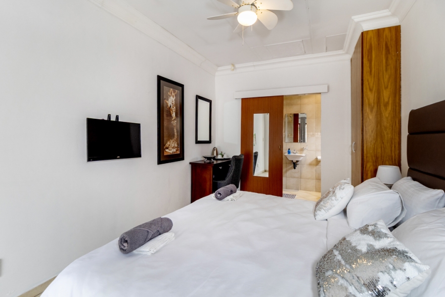 6 Bedroom Property for Sale in Eastleigh Ridge Gauteng