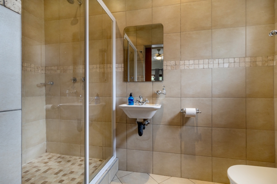 6 Bedroom Property for Sale in Eastleigh Ridge Gauteng