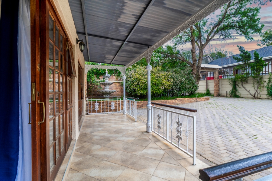 6 Bedroom Property for Sale in Eastleigh Ridge Gauteng