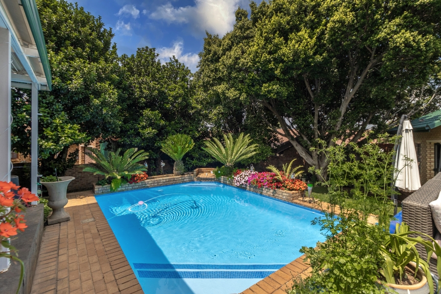 4 Bedroom Property for Sale in Moreleta Park Gauteng