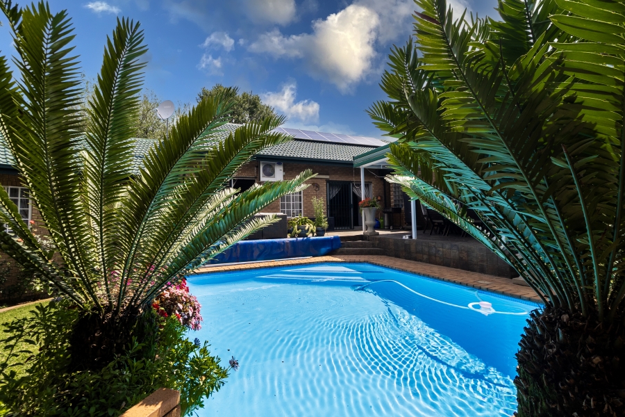 4 Bedroom Property for Sale in Moreleta Park Gauteng