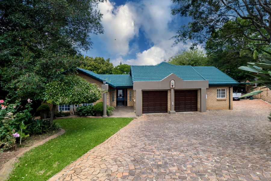 4 Bedroom Property for Sale in Moreleta Park Gauteng