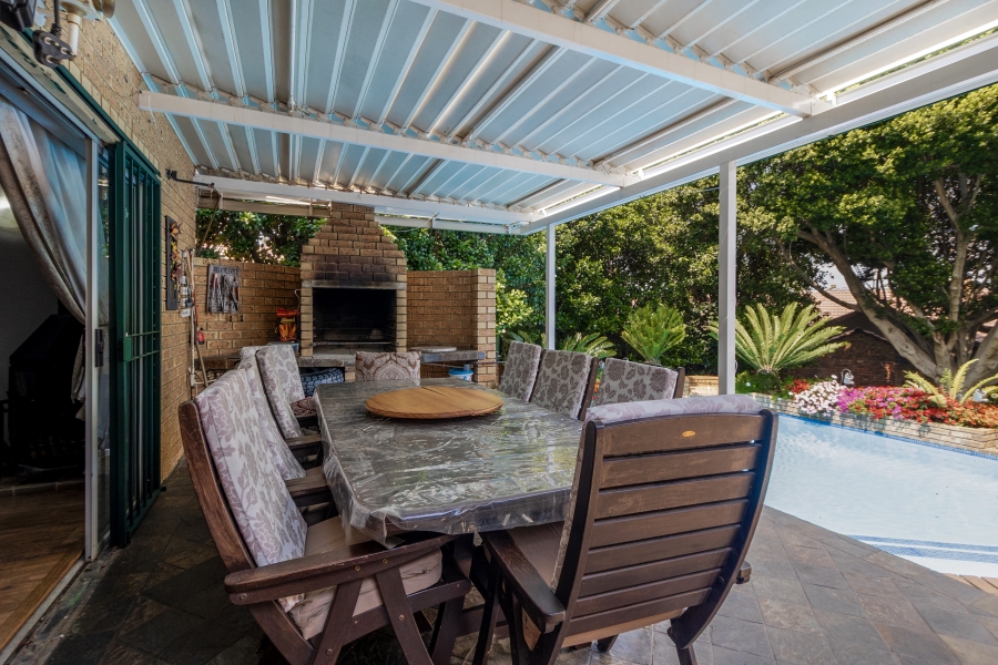 4 Bedroom Property for Sale in Moreleta Park Gauteng