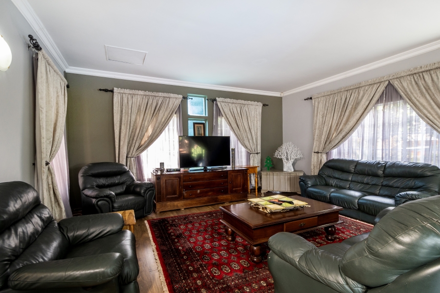 4 Bedroom Property for Sale in Moreleta Park Gauteng