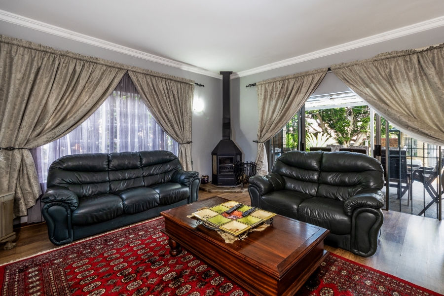 4 Bedroom Property for Sale in Moreleta Park Gauteng