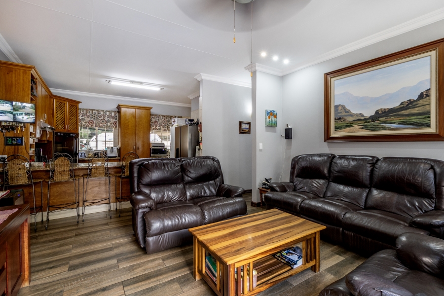 4 Bedroom Property for Sale in Moreleta Park Gauteng