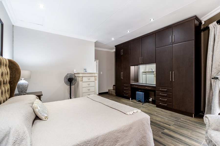 4 Bedroom Property for Sale in Moreleta Park Gauteng