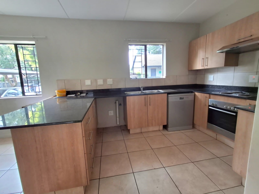 3 Bedroom Property for Sale in Ravenswood Gauteng