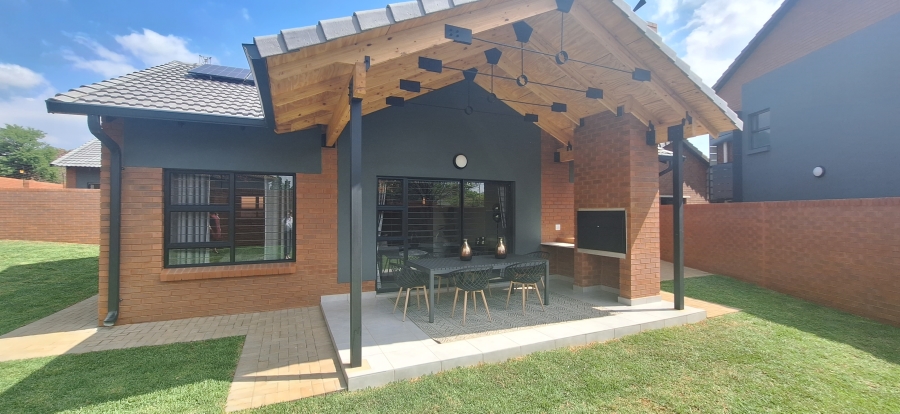 To Let 3 Bedroom Property for Rent in Olympus AH Gauteng