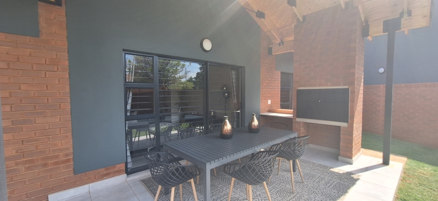 To Let 3 Bedroom Property for Rent in Olympus AH Gauteng