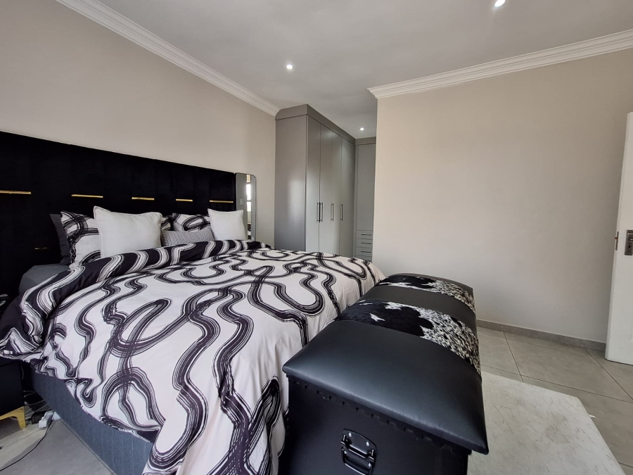 3 Bedroom Property for Sale in Rensburg Gauteng