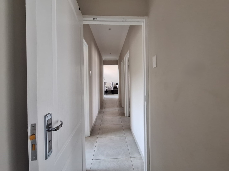 3 Bedroom Property for Sale in Rensburg Gauteng