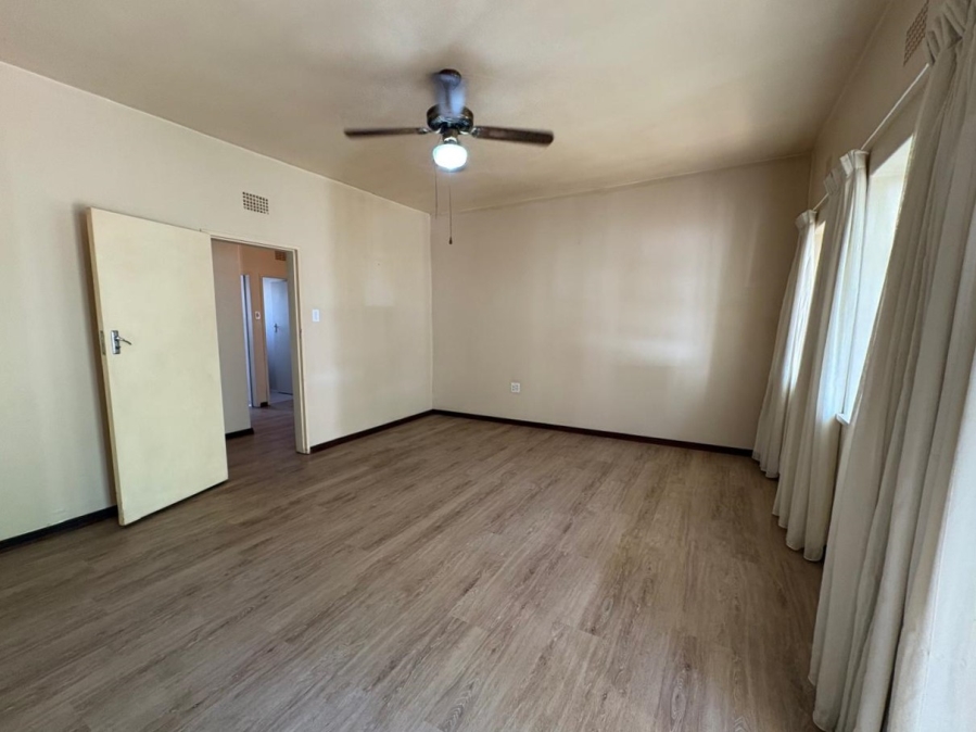 2 Bedroom Property for Sale in Three Rivers Proper Gauteng