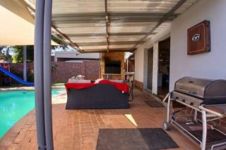 4 Bedroom Property for Sale in Magalieskruin Gauteng