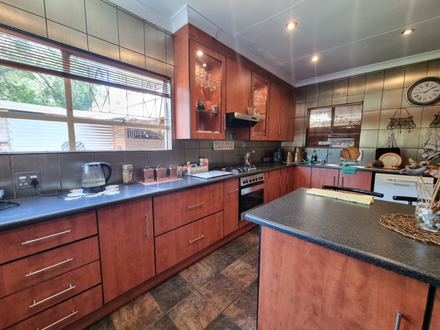 4 Bedroom Property for Sale in Three Rivers Gauteng