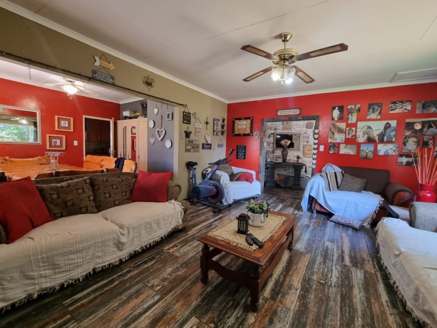 4 Bedroom Property for Sale in Three Rivers Gauteng