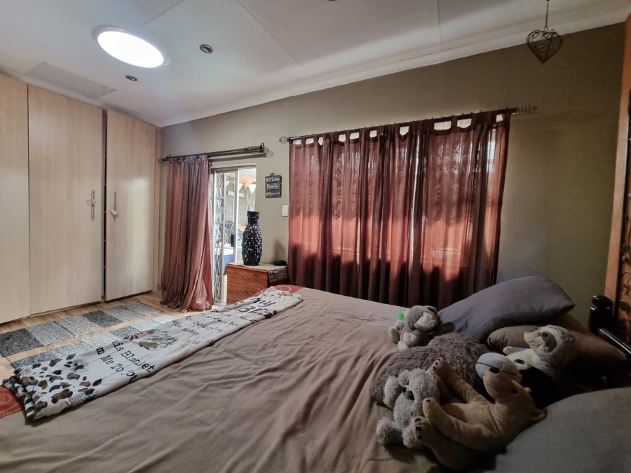 4 Bedroom Property for Sale in Three Rivers Gauteng