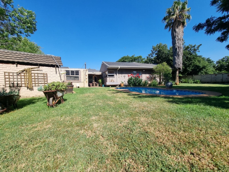 4 Bedroom Property for Sale in Three Rivers Gauteng