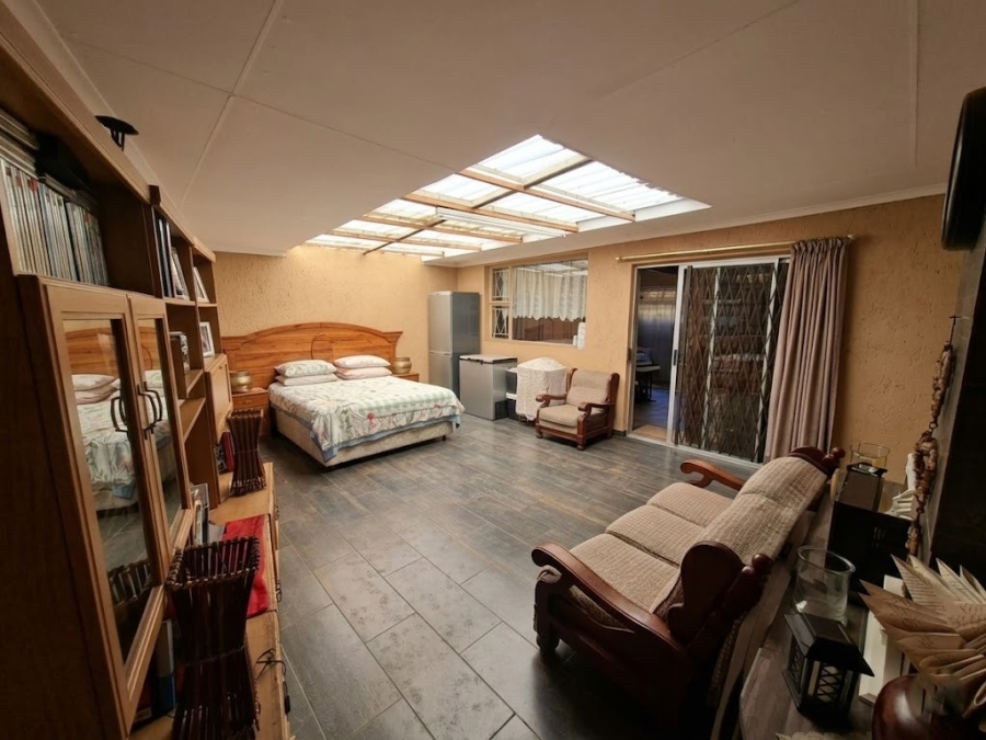 4 Bedroom Property for Sale in Three Rivers Gauteng