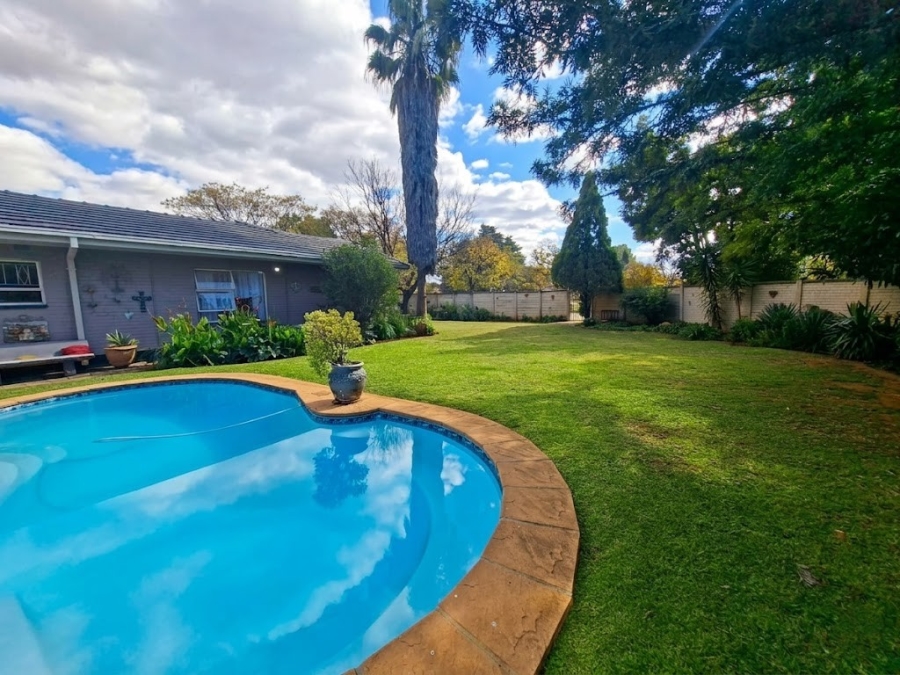 4 Bedroom Property for Sale in Three Rivers Gauteng