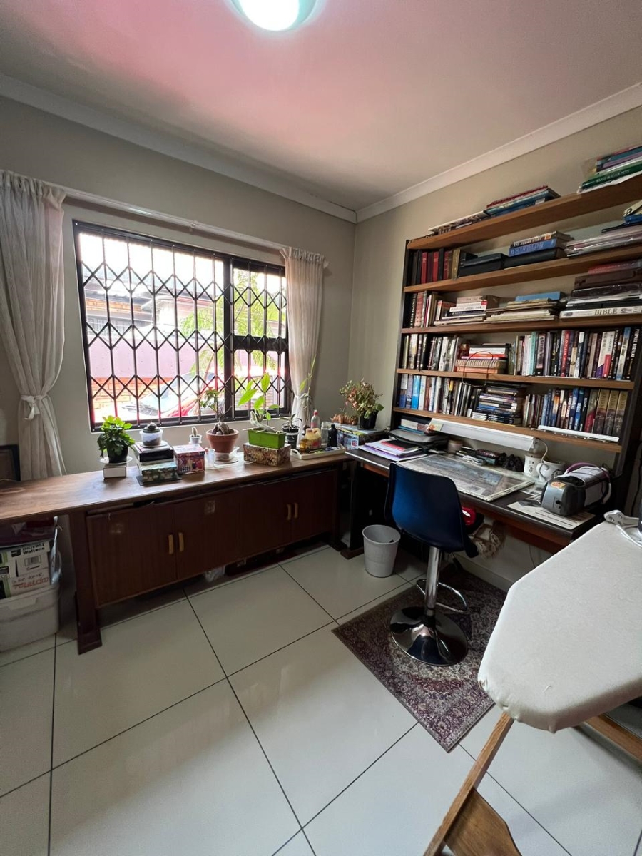 To Let 3 Bedroom Property for Rent in New Redruth Gauteng