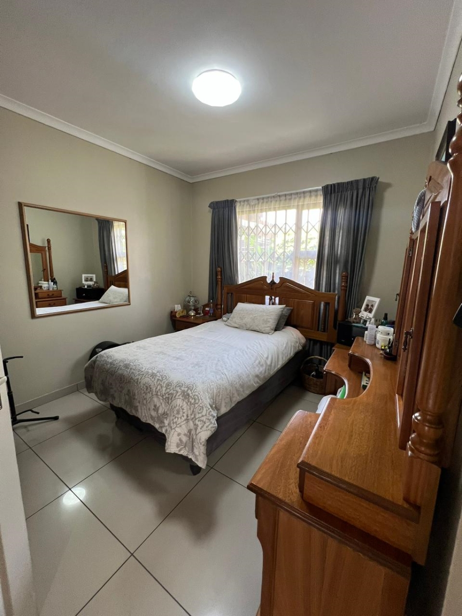 To Let 3 Bedroom Property for Rent in New Redruth Gauteng