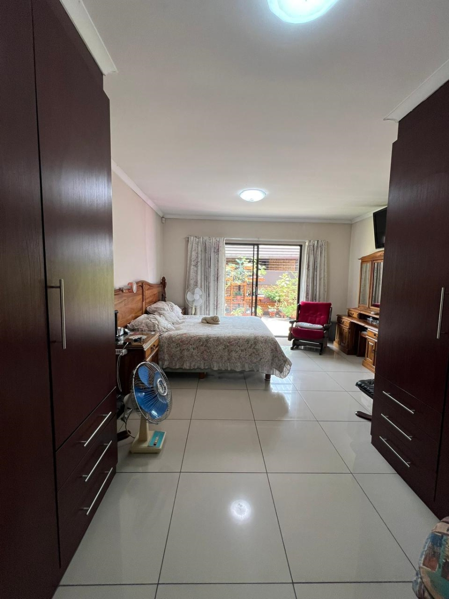 To Let 3 Bedroom Property for Rent in New Redruth Gauteng