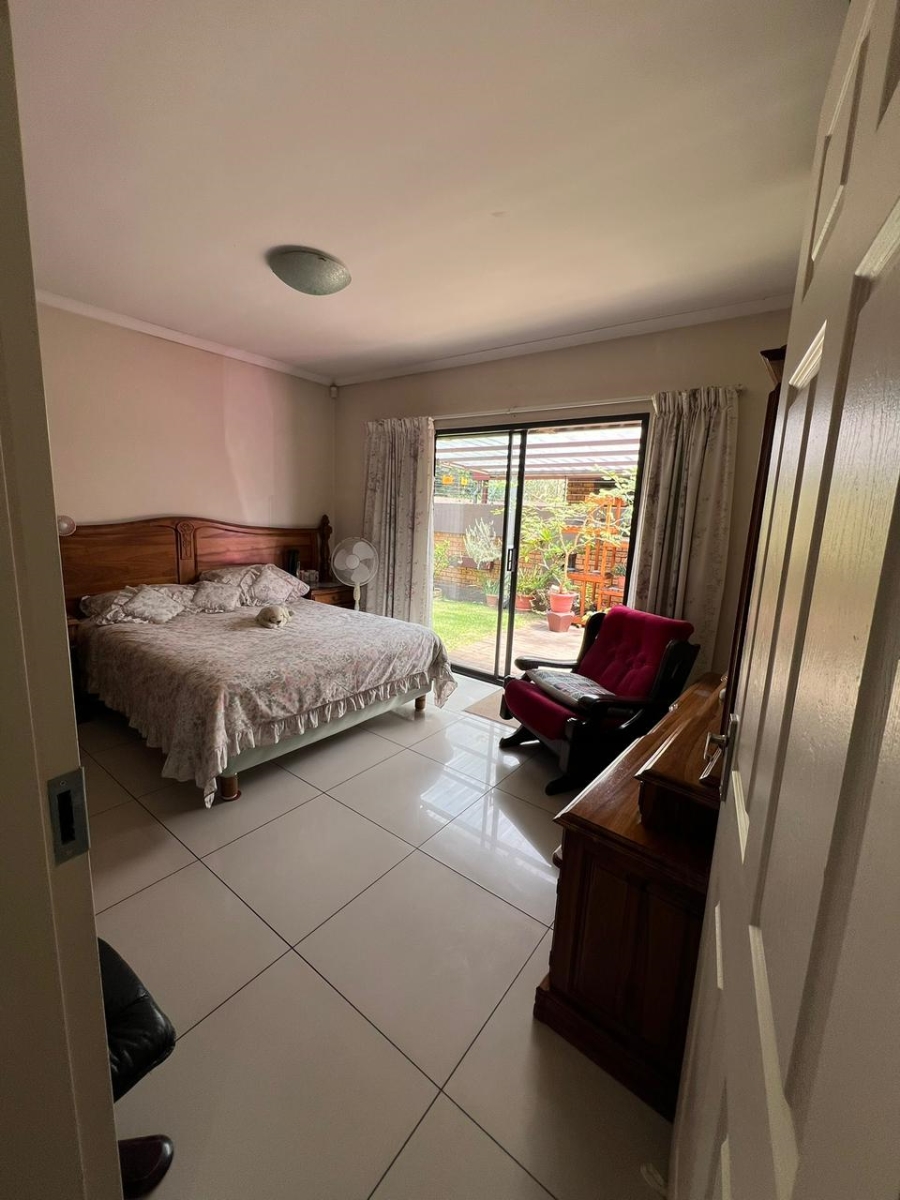 To Let 3 Bedroom Property for Rent in New Redruth Gauteng