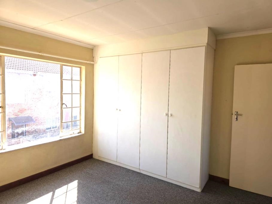 2 Bedroom Property for Sale in Annlin Gauteng