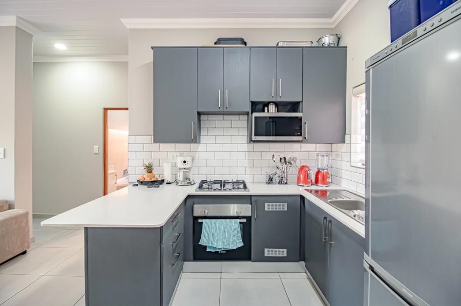 2 Bedroom Property for Sale in Annlin Gauteng