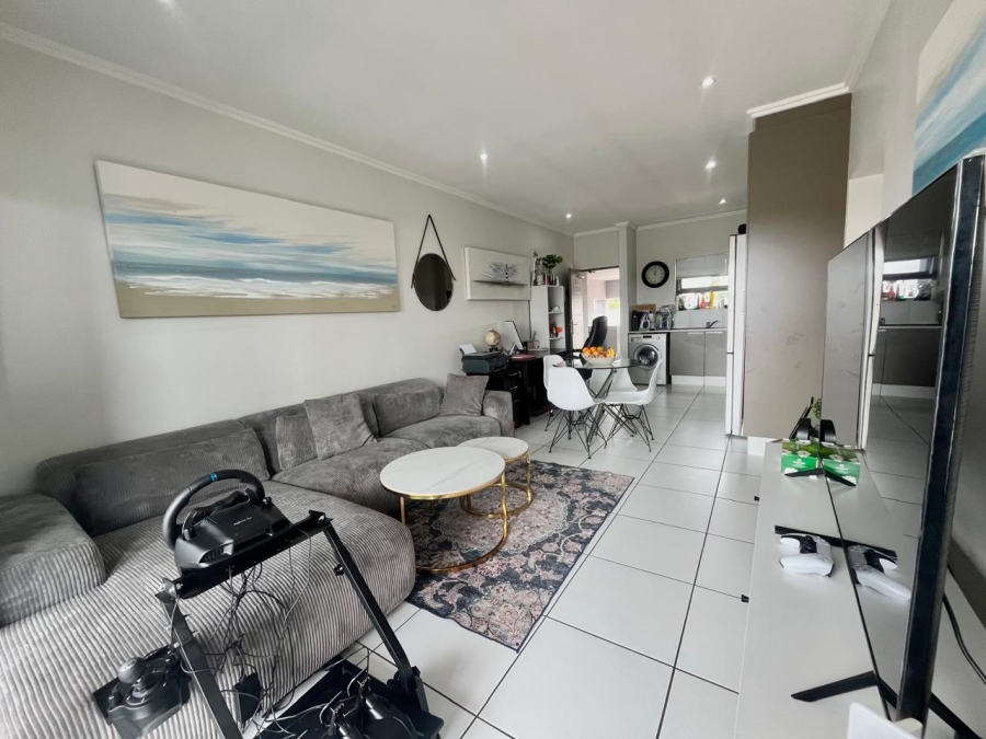 To Let 2 Bedroom Property for Rent in Lonehill Gauteng