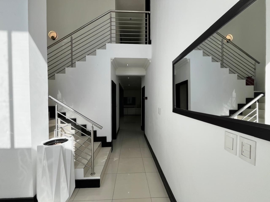 To Let 4 Bedroom Property for Rent in Rivonia Gauteng