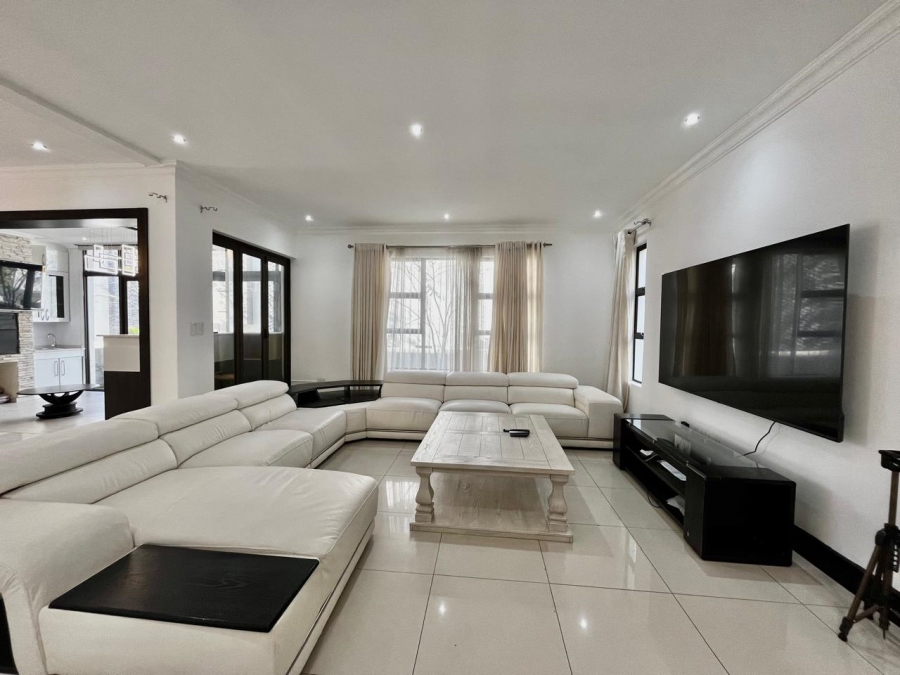 To Let 4 Bedroom Property for Rent in Rivonia Gauteng