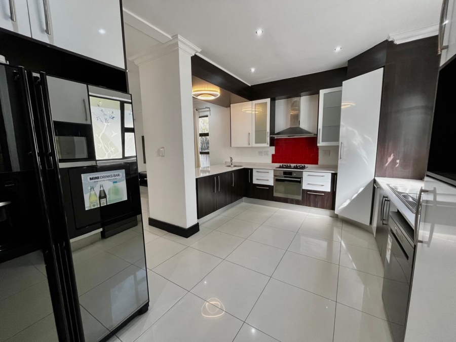 To Let 4 Bedroom Property for Rent in Rivonia Gauteng