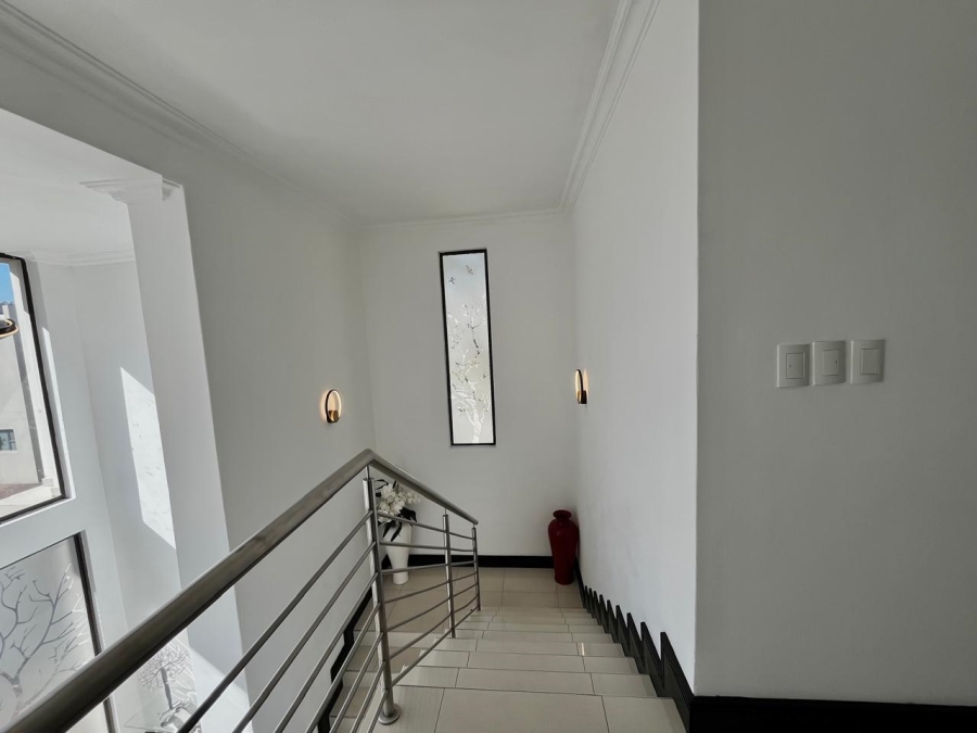 To Let 4 Bedroom Property for Rent in Rivonia Gauteng