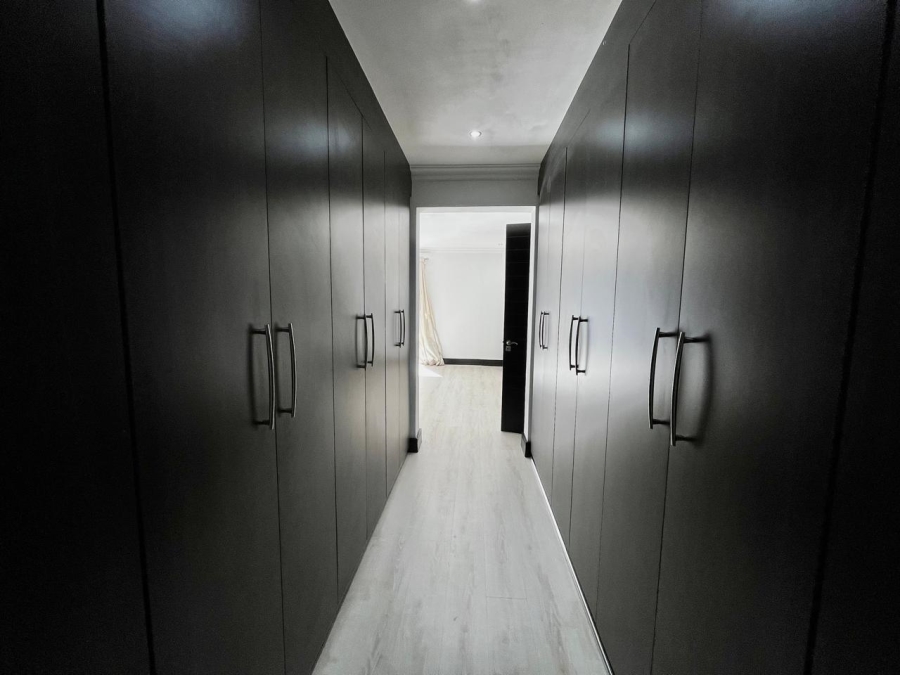 To Let 4 Bedroom Property for Rent in Rivonia Gauteng