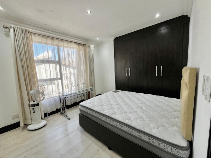 To Let 4 Bedroom Property for Rent in Rivonia Gauteng