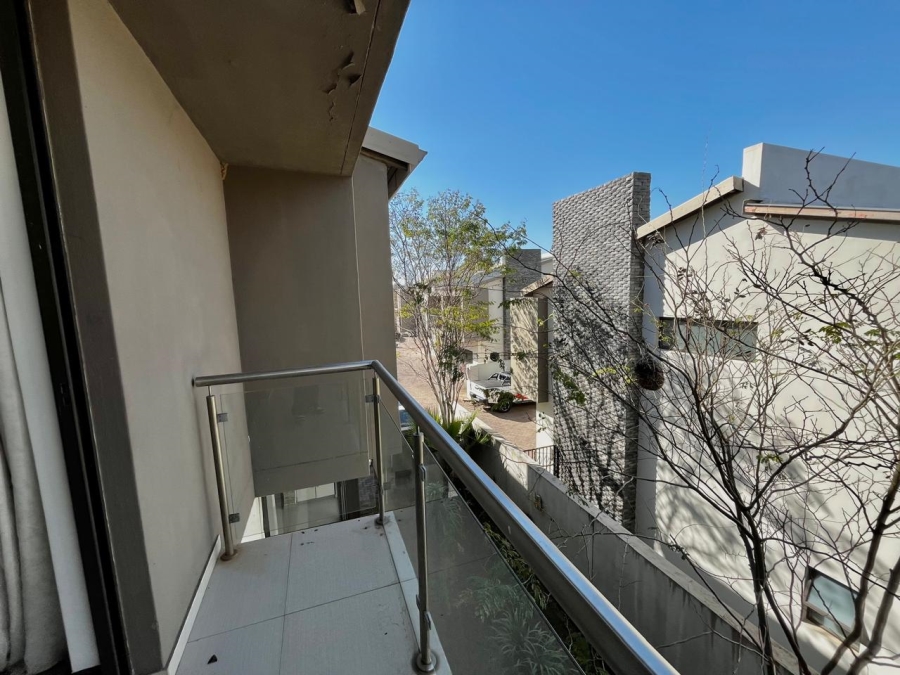 To Let 4 Bedroom Property for Rent in Rivonia Gauteng