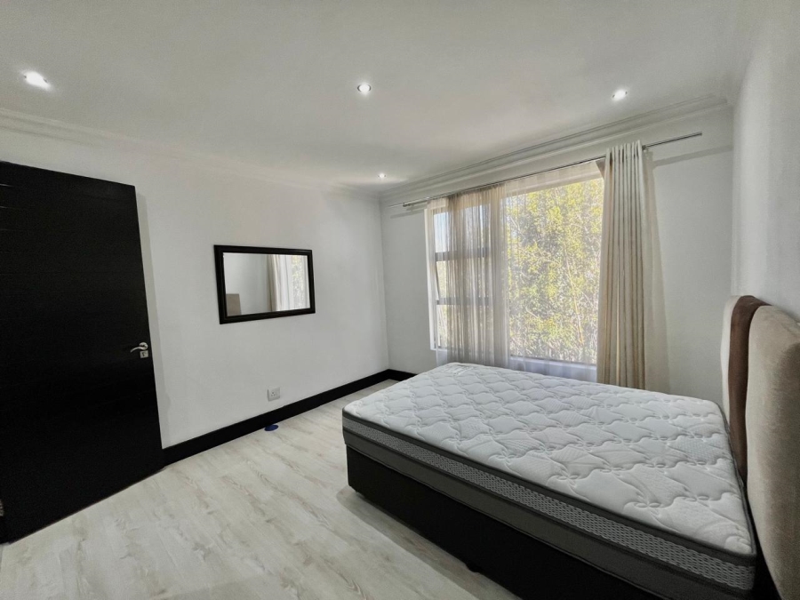 To Let 4 Bedroom Property for Rent in Rivonia Gauteng