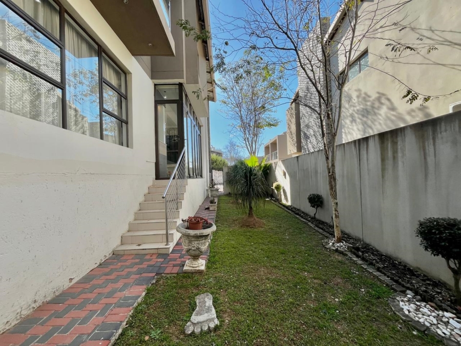 To Let 4 Bedroom Property for Rent in Rivonia Gauteng