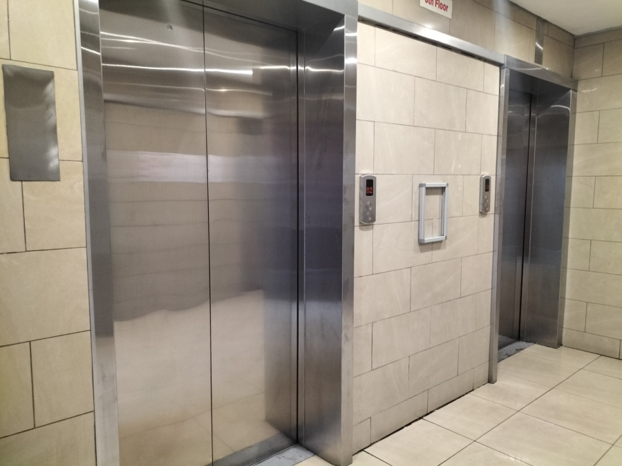 To Let 1 Bedroom Property for Rent in Braamfontein Gauteng