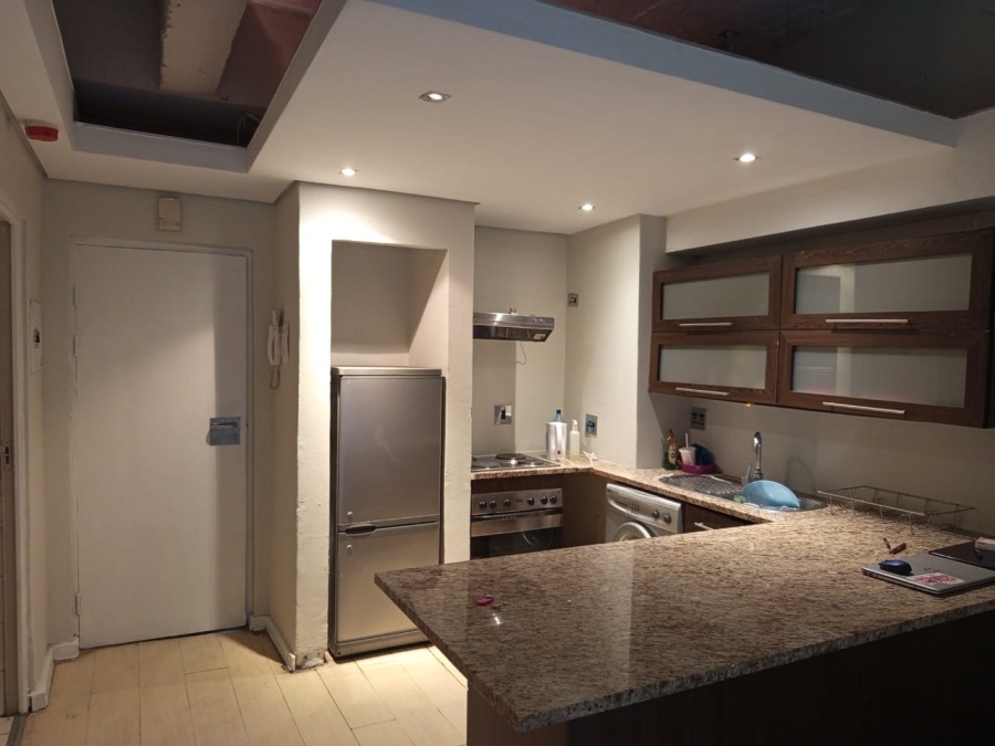To Let 1 Bedroom Property for Rent in Braamfontein Gauteng