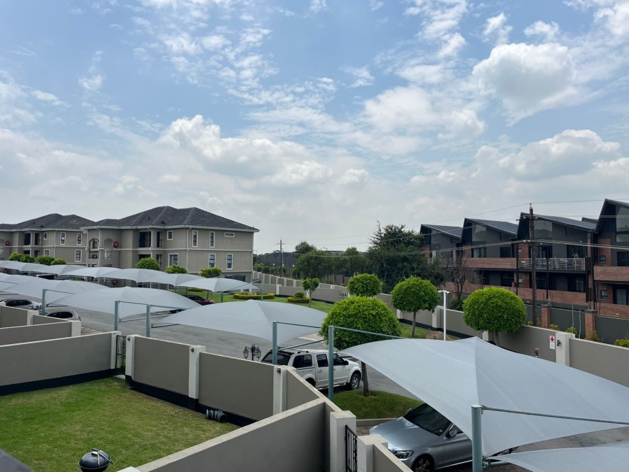 To Let 2 Bedroom Property for Rent in Broadacres Gauteng