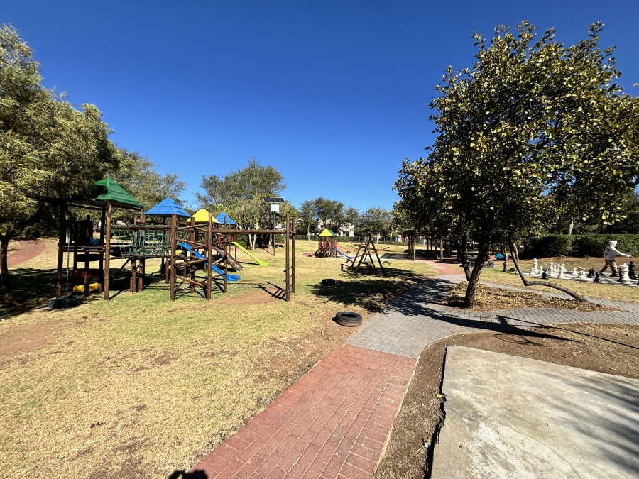 1 Bedroom Property for Sale in Jackal Creek Golf Estate Gauteng