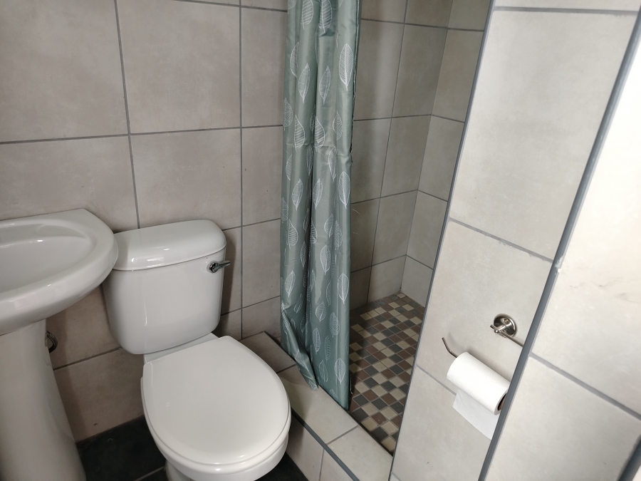 5 Bedroom Property for Sale in Pretoria Gardens Gauteng