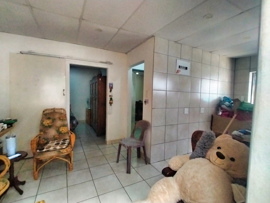 5 Bedroom Property for Sale in Pretoria Gardens Gauteng