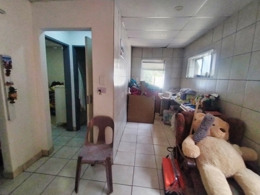 5 Bedroom Property for Sale in Pretoria Gardens Gauteng